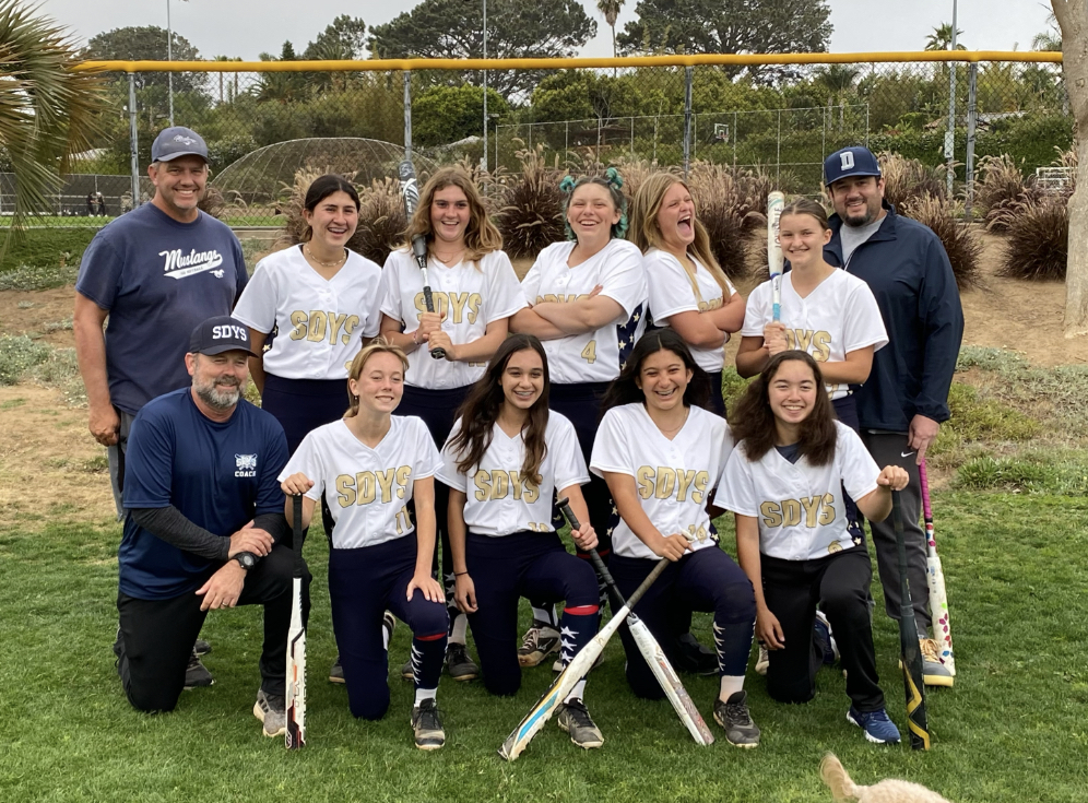 softball team photo